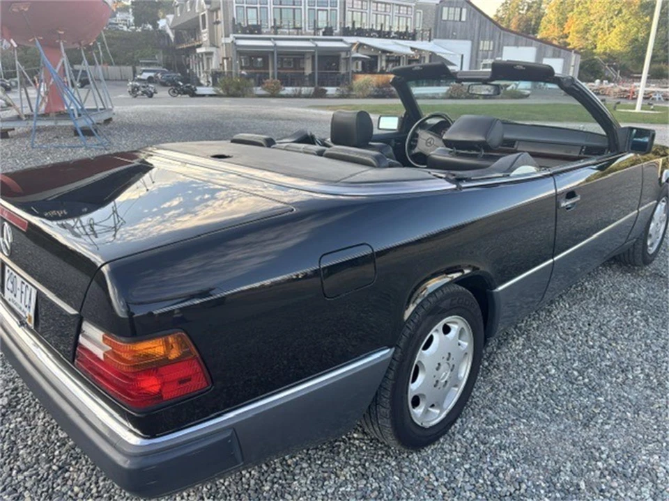 1993 Mercedes-Benz W120 & W121 - Image 4 of 15