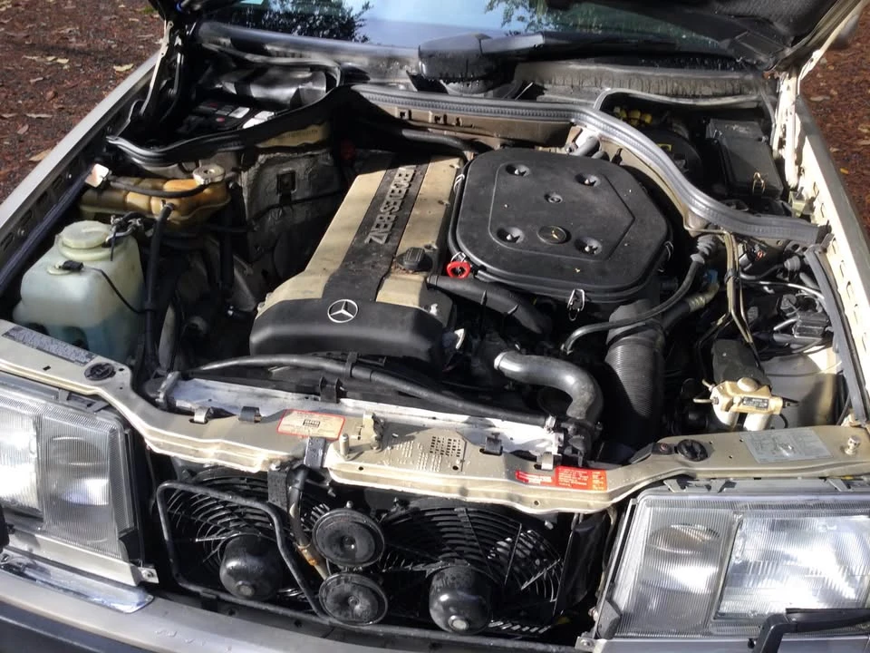 1993 Mercedes-Benz W124 E-Class - Image 2 of 3
