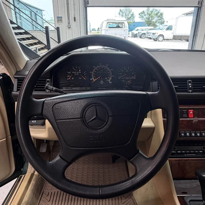 1993 Mercedes-Benz W124 E-Class - Image 16 of 17