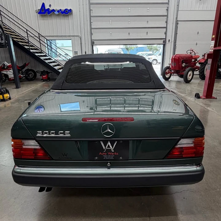 1993 Mercedes-Benz W124 E-Class - Image 4 of 17