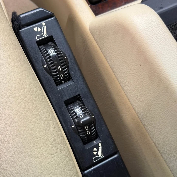 1993 Mercedes-Benz W124 E-Class - Image 14 of 17
