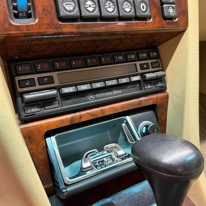 1993 Mercedes-Benz W124 E-Class - Image 13 of 17