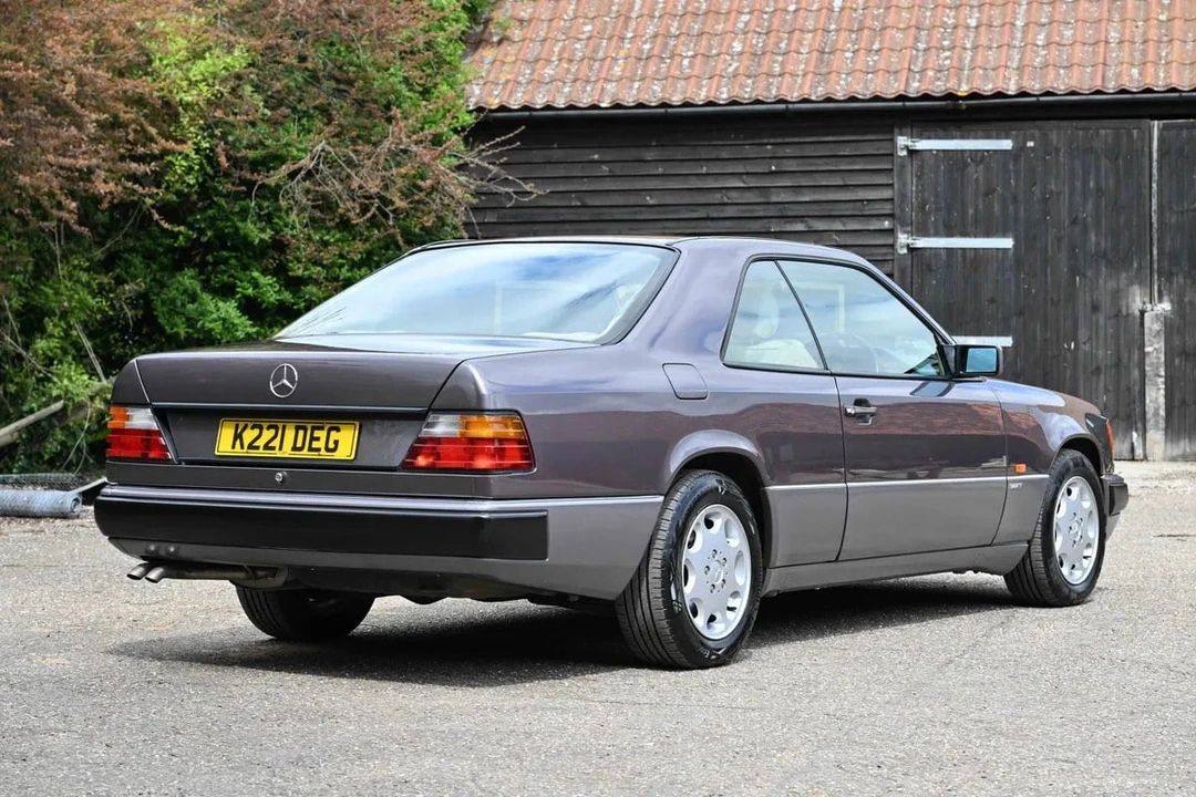 1993 Mercedes-Benz W124 E-Class - Image 5 of 30