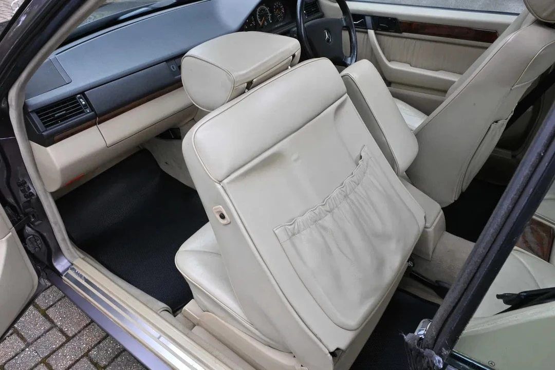 1993 Mercedes-Benz W124 E-Class - Image 17 of 30