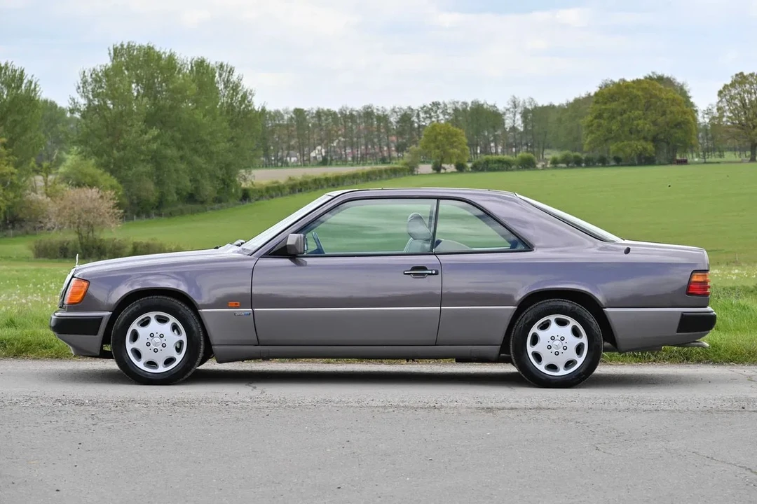 1993 Mercedes-Benz W124 E-Class - Image 10 of 30