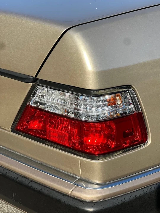 1993 Mercedes-Benz W124 E-Class - Image 10 of 21