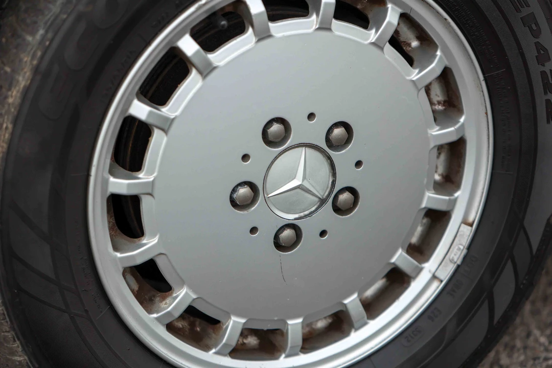 1993 Mercedes-Benz W124 E-Class - Image 15 of 31