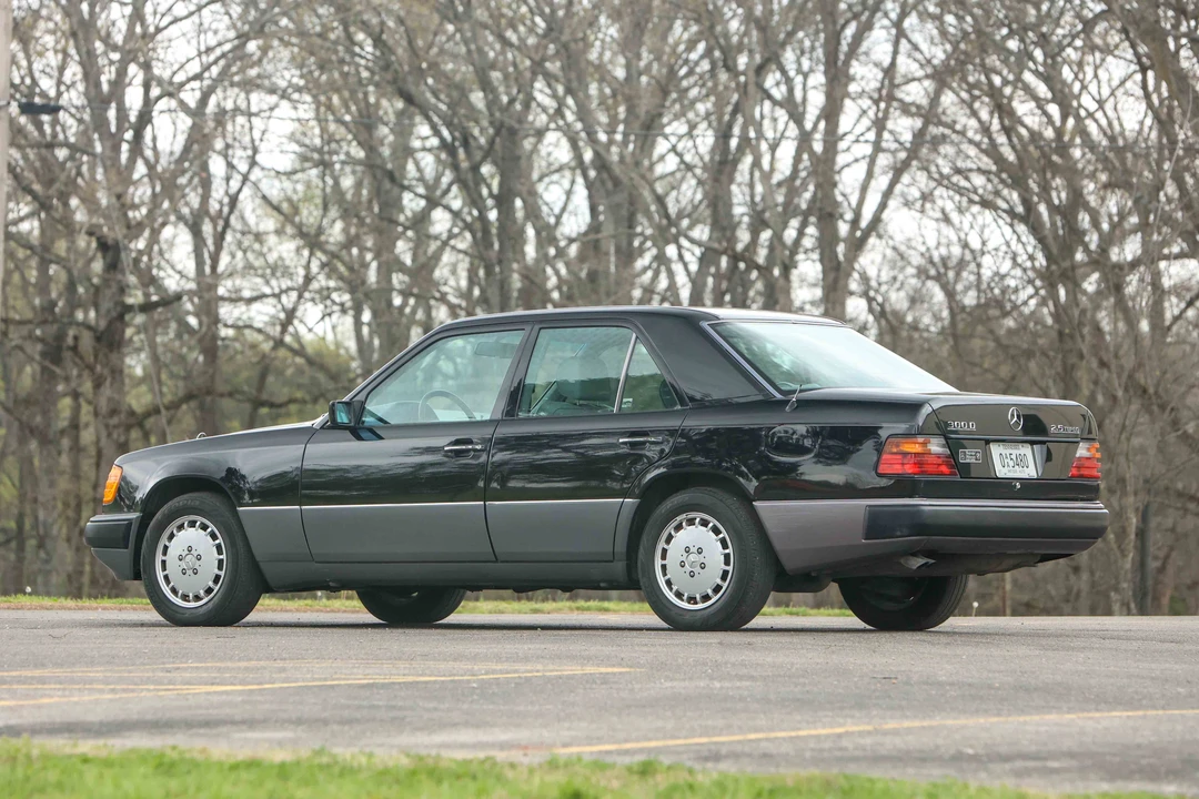 1993 Mercedes-Benz W124 E-Class - Image 4 of 31