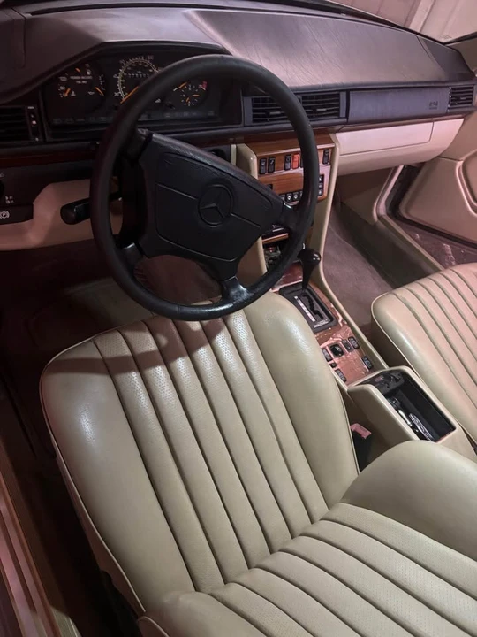 1993 Mercedes-Benz W124 E-Class - Image 3 of 7