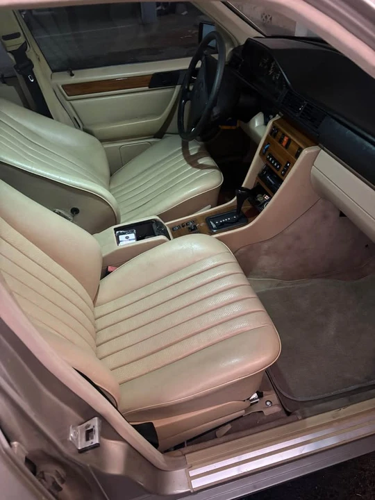 1993 Mercedes-Benz W124 E-Class - Image 7 of 7