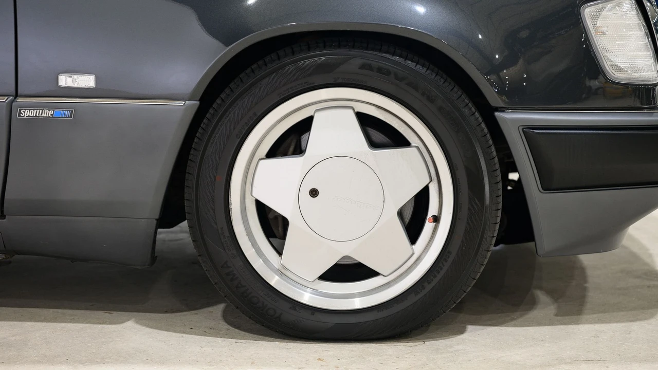 1993 Mercedes-Benz W124 E-Class - Image 30 of 31