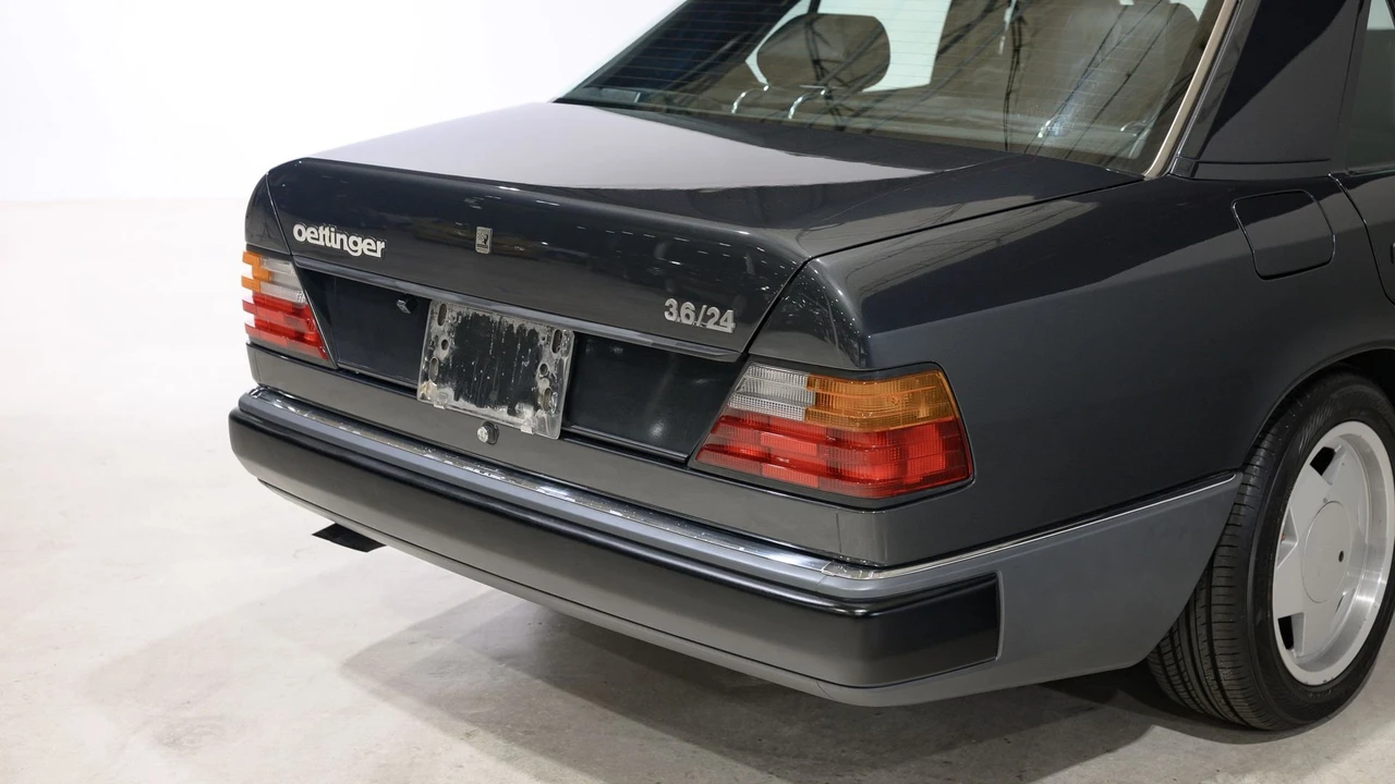 1993 Mercedes-Benz W124 E-Class - Image 26 of 31