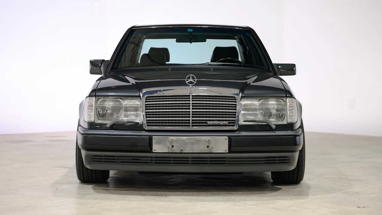 1993 Mercedes-Benz W124 E-Class - Image 2 of 31