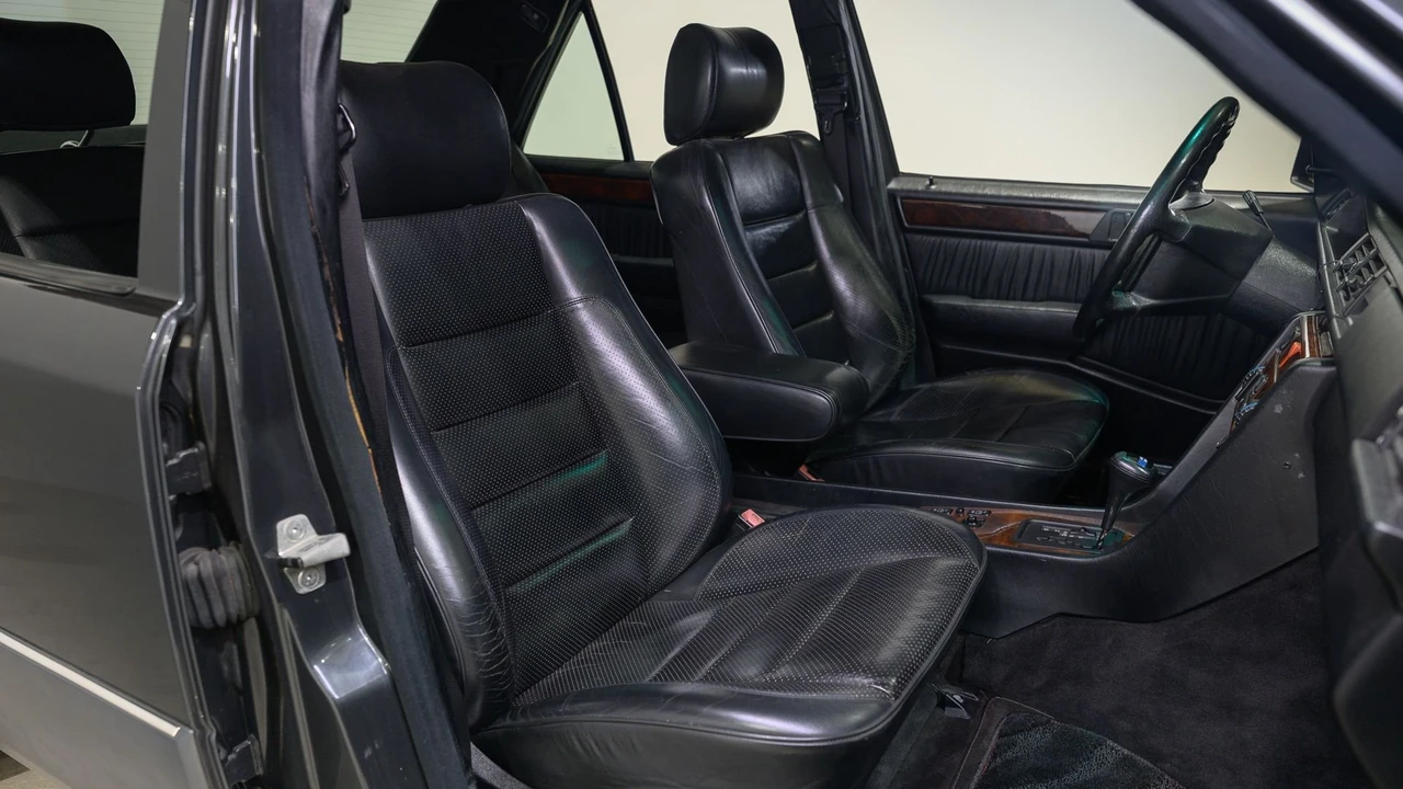 1993 Mercedes-Benz W124 E-Class - Image 6 of 31