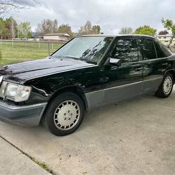 1993 Mercedes-Benz 300 E 4MATIC