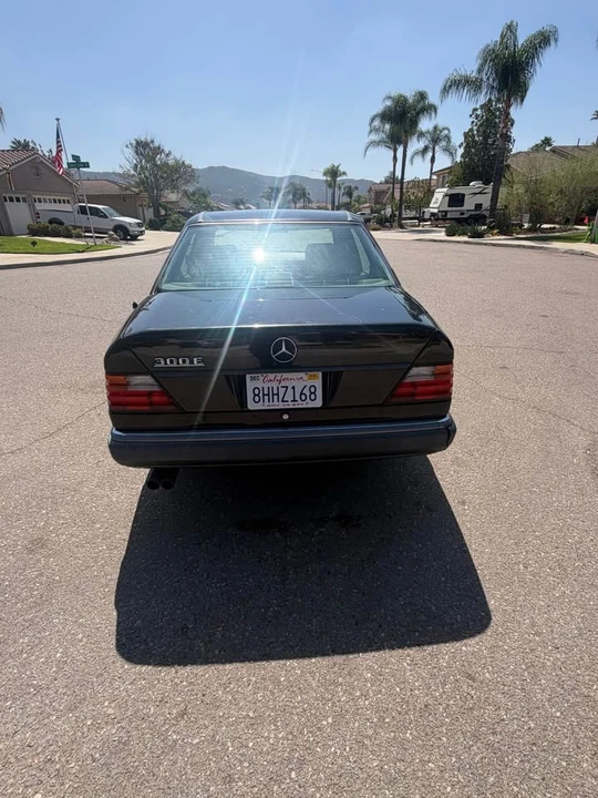 1993 Mercedes-Benz W124 E-Class - Image 8 of 11