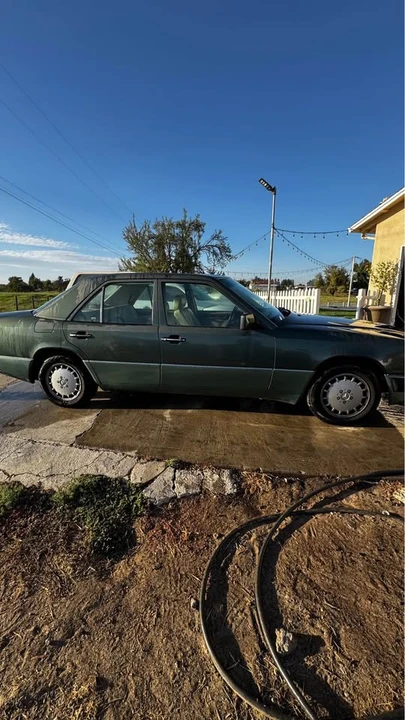 1993 Mercedes-Benz W124 E-Class - Image 6 of 11