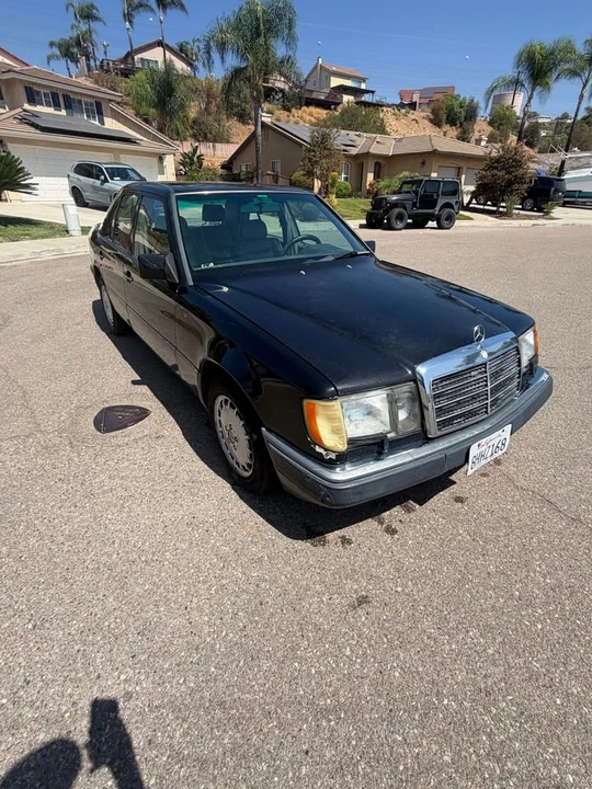 1993 Mercedes-Benz W124 E-Class - Image 3 of 11