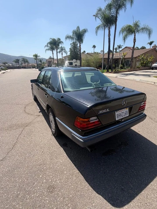 1993 Mercedes-Benz W124 E-Class - Image 6 of 11