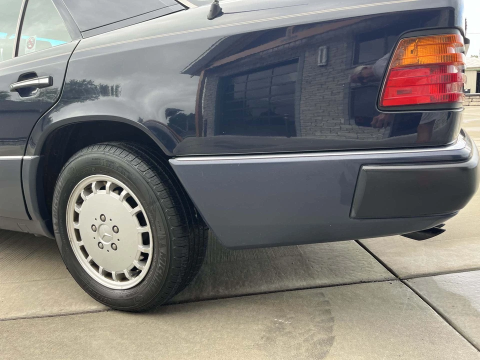 1993 Mercedes-Benz W124 E-Class - Image 27 of 31