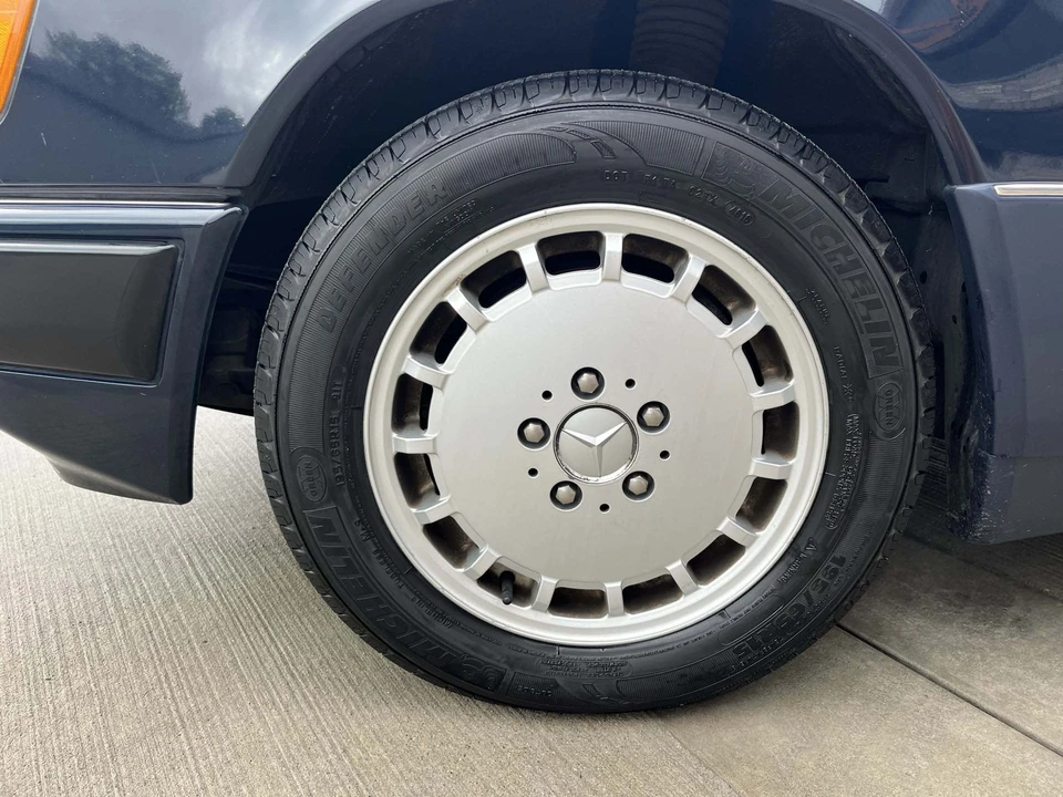 1993 Mercedes-Benz W124 E-Class - Image 31 of 31