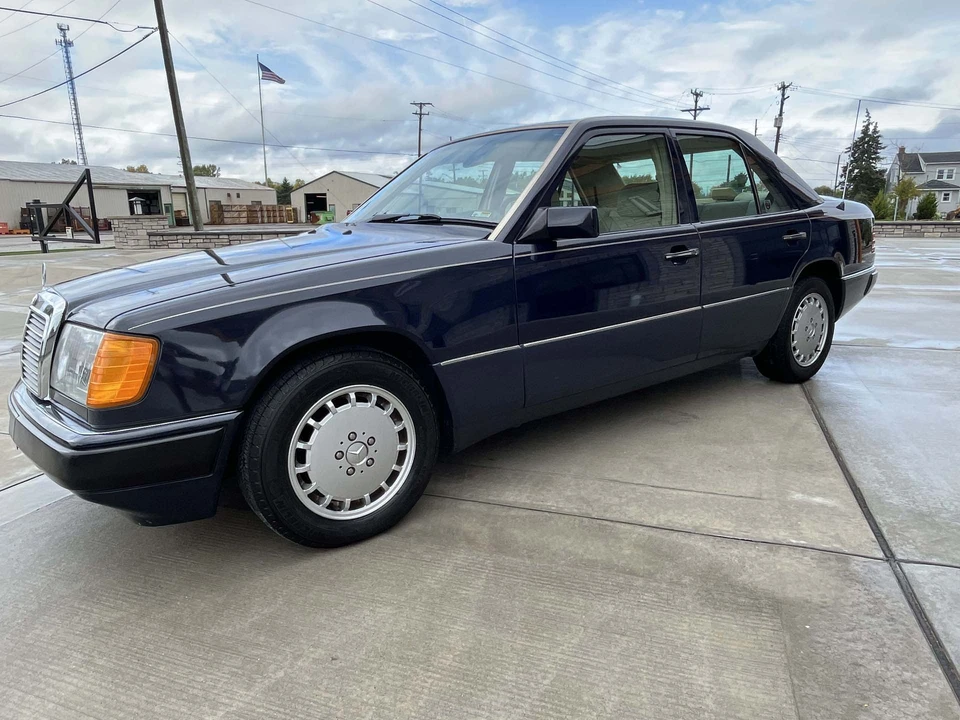 1993 Mercedes-Benz W124 E-Class - Image 7 of 31
