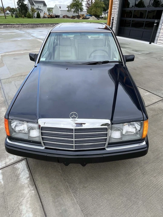 1993 Mercedes-Benz W124 E-Class - Image 10 of 31