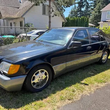 1993 Mercedes-Benz 300 SE Sedan
