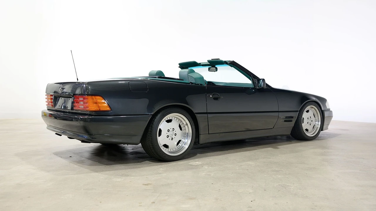 1993 Mercedes-Benz R129 SL-Class - Image 2 of 31