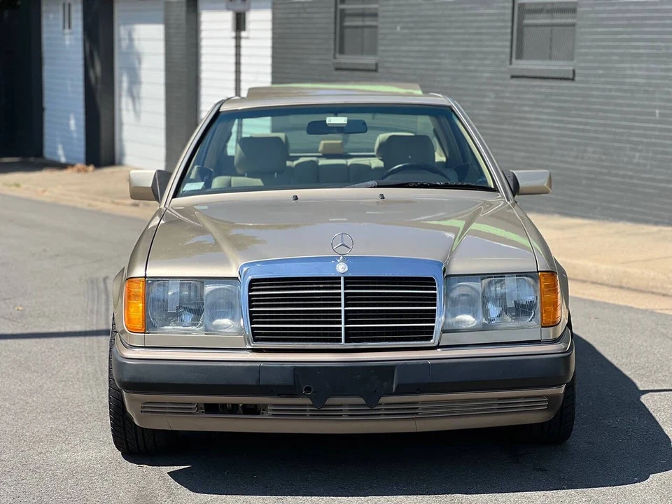 1993 Mercedes-Benz W124 E-Class - Image 4 of 21