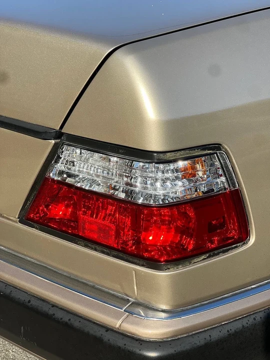1993 Mercedes-Benz W124 E-Class - Image 10 of 21