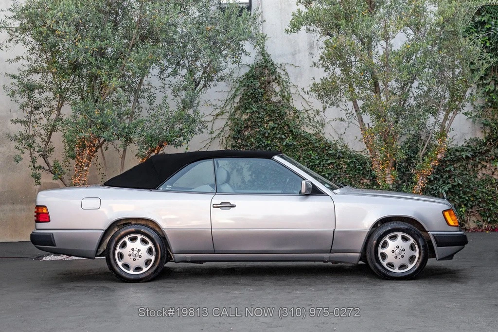 1993 Mercedes-Benz W124 E-Class - Image 10 of 24