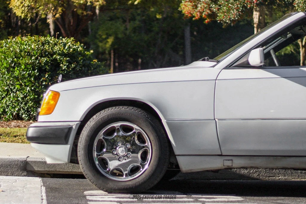 1993 Mercedes-Benz W124 E-Class - Image 4 of 12