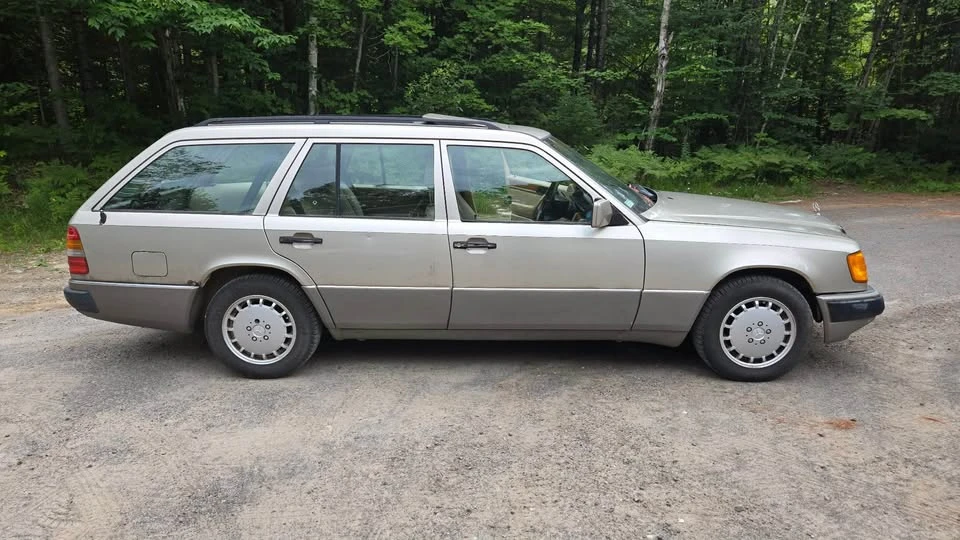 1993 Mercedes-Benz W124 E-Class - Image 2 of 11