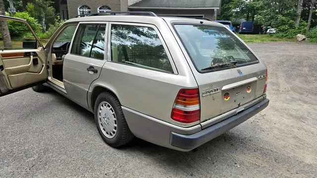 1993 Mercedes-Benz 300 TE Station Wagon