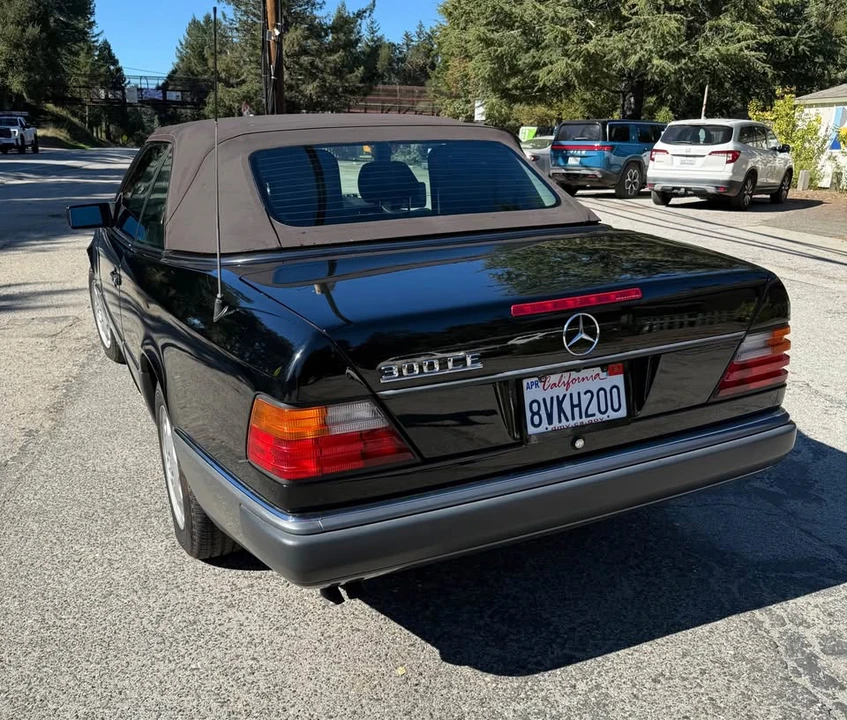 1993 Mercedes-Benz W124 E-Class - Image 4 of 18