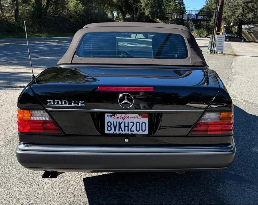 1993 Mercedes-Benz W124 E-Class - Image 3 of 18