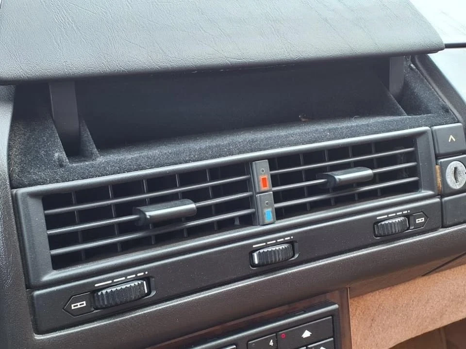 1993 Mercedes-Benz W124 E-Class - Image 14 of 15
