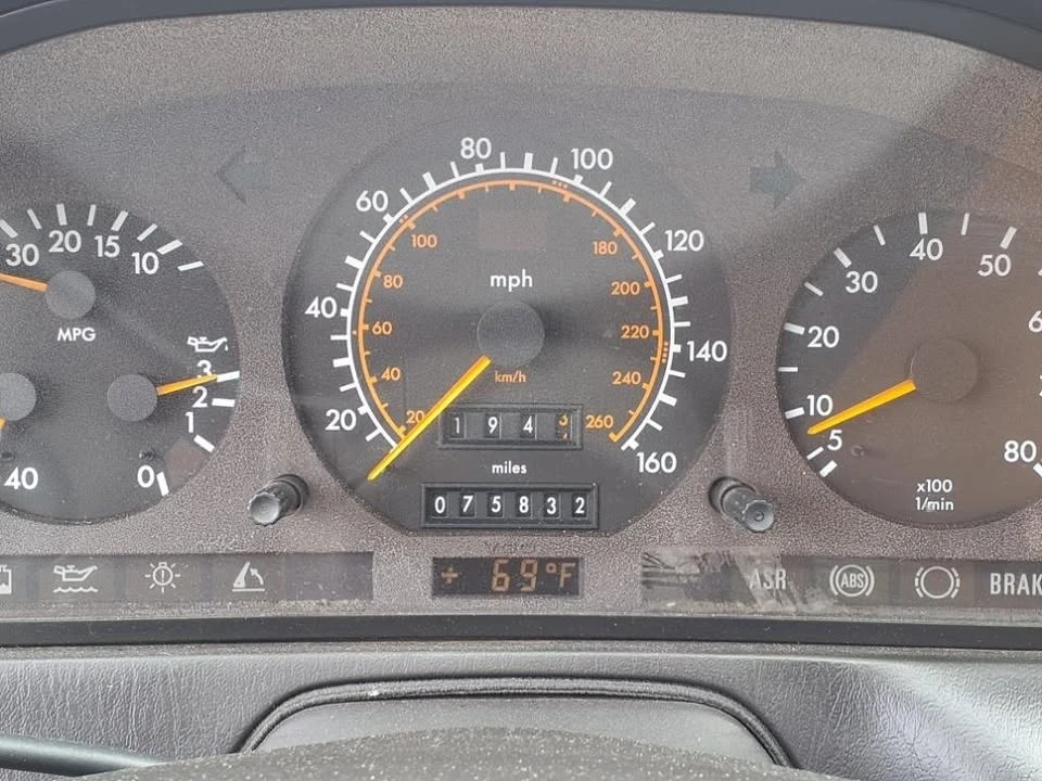1993 Mercedes-Benz W124 E-Class - Image 15 of 15