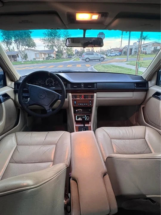 1993 Mercedes-Benz W124 E-Class - Image 12 of 13