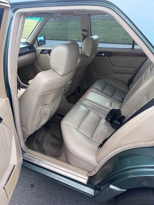 1993 Mercedes-Benz W124 E-Class - Image 9 of 13
