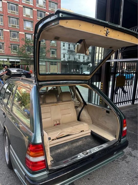 1993 Mercedes-Benz W124 E-Class - Image 4 of 5
