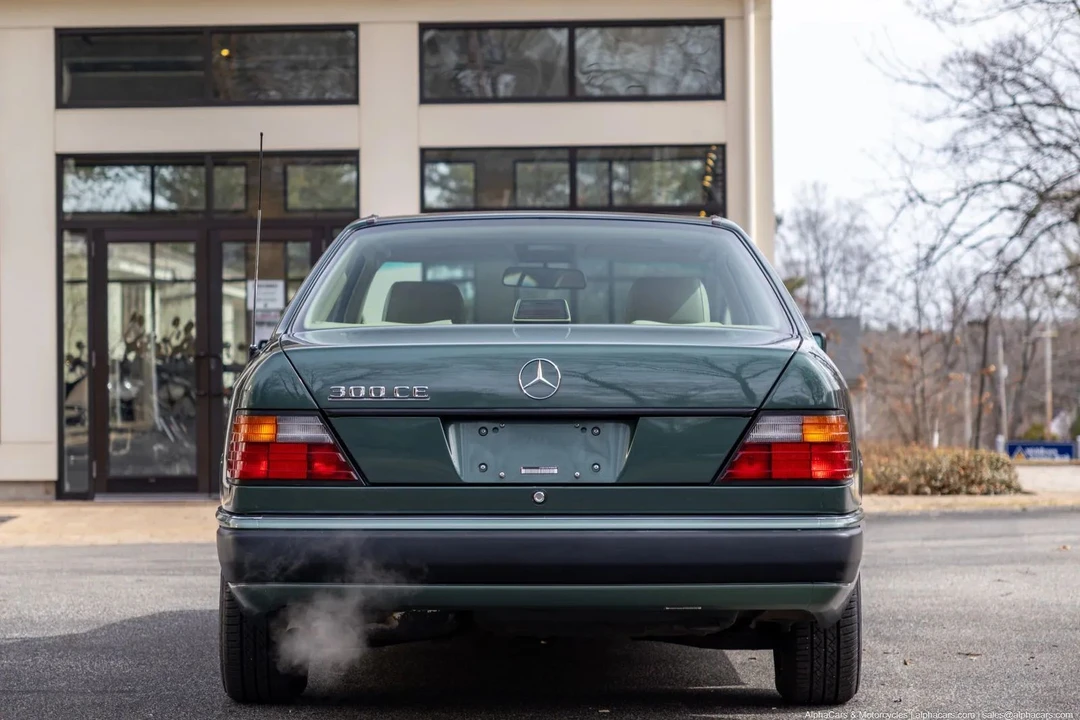 1993 Mercedes-Benz W124 E-Class - Image 10 of 21