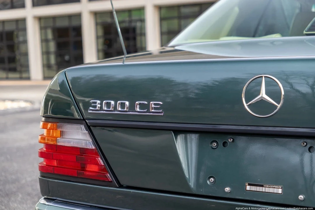 1993 Mercedes-Benz W124 E-Class - Image 18 of 21
