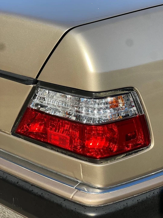 1993 Mercedes-Benz W124 E-Class - Image 10 of 21