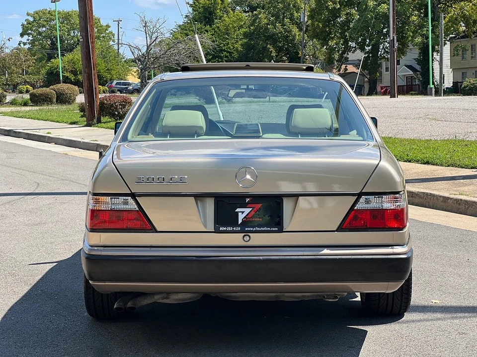 1993 Mercedes-Benz W124 E-Class - Image 6 of 21