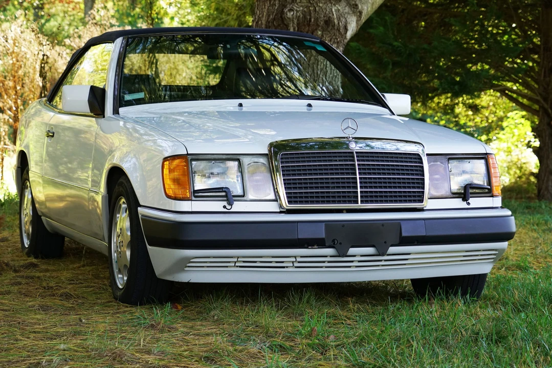 1993 Mercedes-Benz W124 E-Class - Image 11 of 31