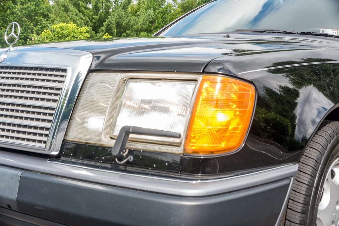 1993 Mercedes-Benz W124 E-Class - Image 21 of 31