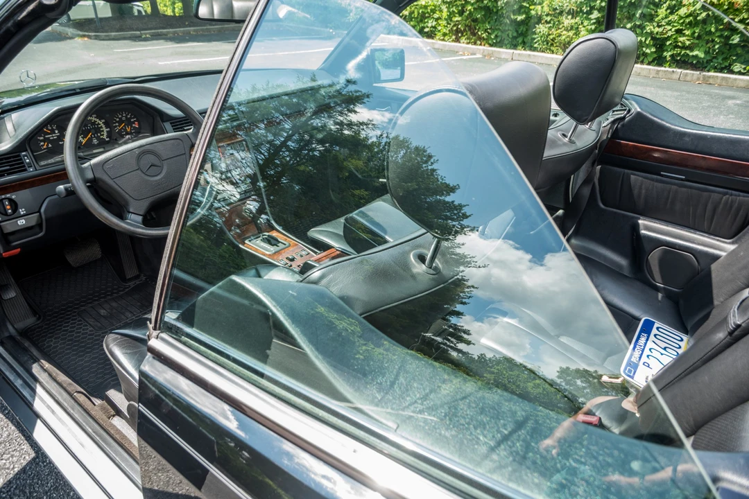 1993 Mercedes-Benz W124 E-Class - Image 27 of 31