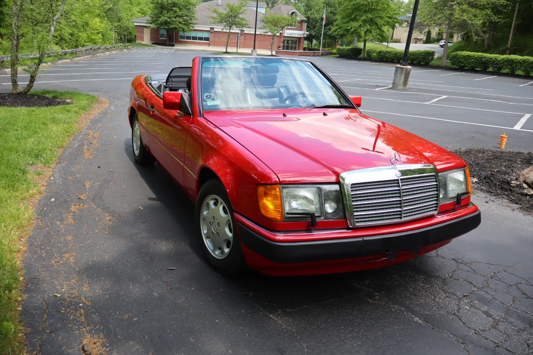 1993 Mercedes-Benz W124 E-Class - Image 14 of 31